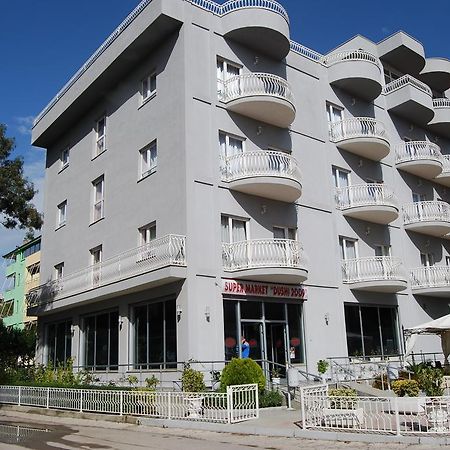 Hotel Marika Golem  Esterno foto