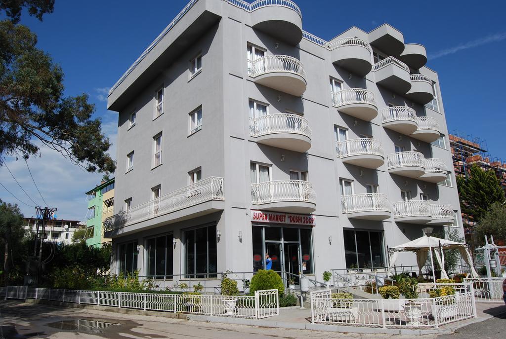 Hotel Marika Golem  Esterno foto