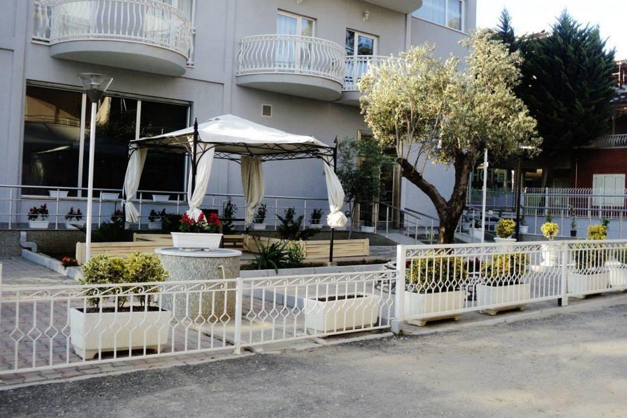 Hotel Marika Golem  Esterno foto