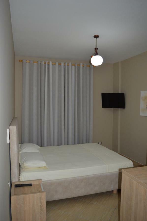 Hotel Marika Golem  Esterno foto