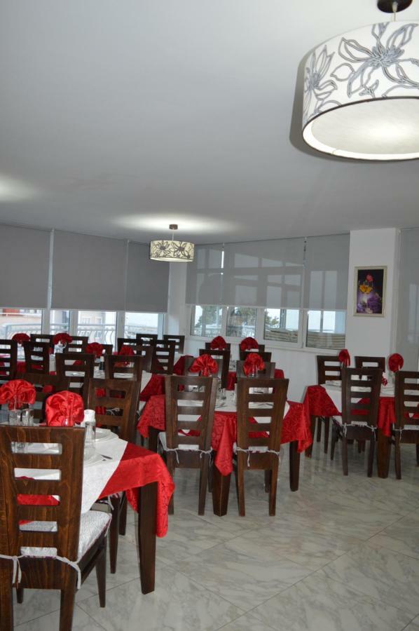 Hotel Marika Golem  Esterno foto